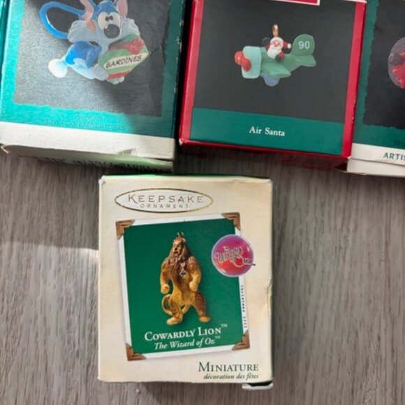 Hallmark Ornament Lot 18 Total - Picture 7 of 7